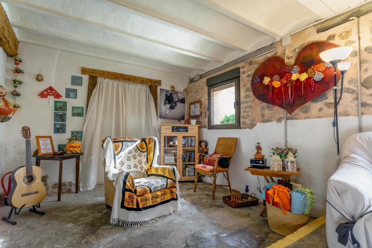 Хостел Refugio Peregrinos Acacio & Orietta Viloria de Rioja Экстерьер фото